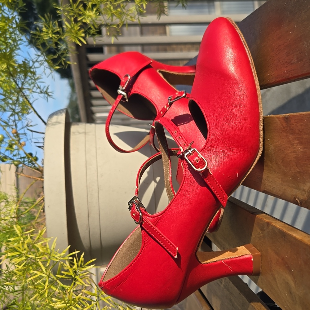 Very Fine PP201 Red 3” Cuban Heel Salsa Latin Dance Shoes 6.5